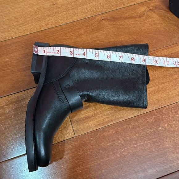 NWOB Frye Veronica Short Women's Black Grain Leather Western Moto Boot Size 5.5 - Picture 10 of 11